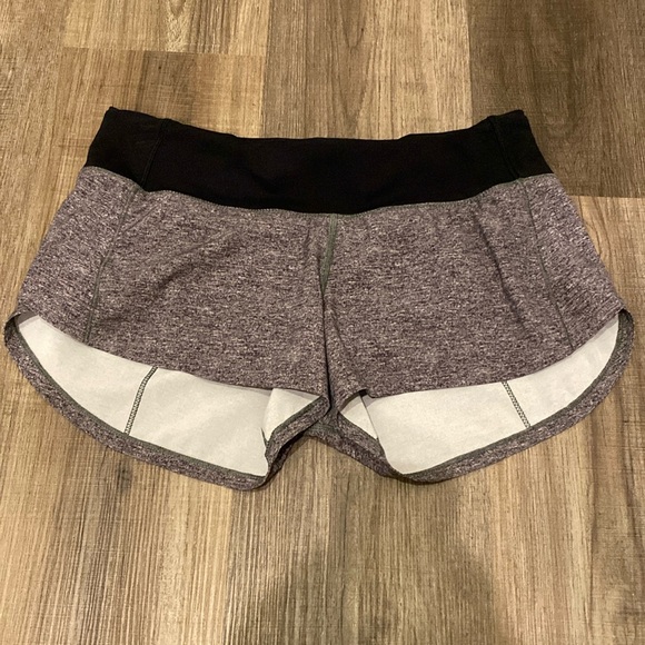 Lululemon speed up shorts 2.5 - Picture 1 of 3